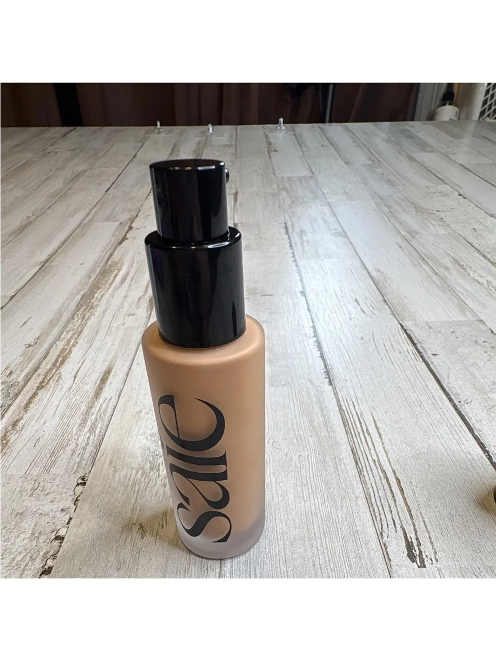 Saie Glowy Super Skin Liquid Foundation Shade 17 30 mL / 1.0 fl oz